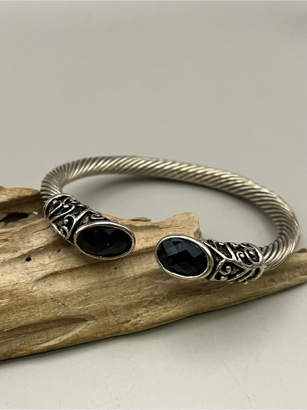 Silver Tone Twisted Cable Cuff Bracelet Black Faceted Stone Bali Boho